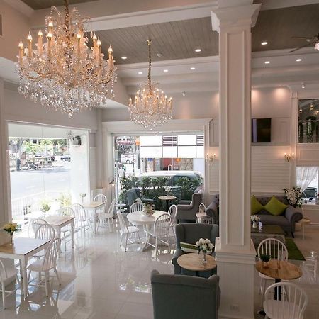 Mali @Silom Boutique Hotel Bangkok Bagian luar foto