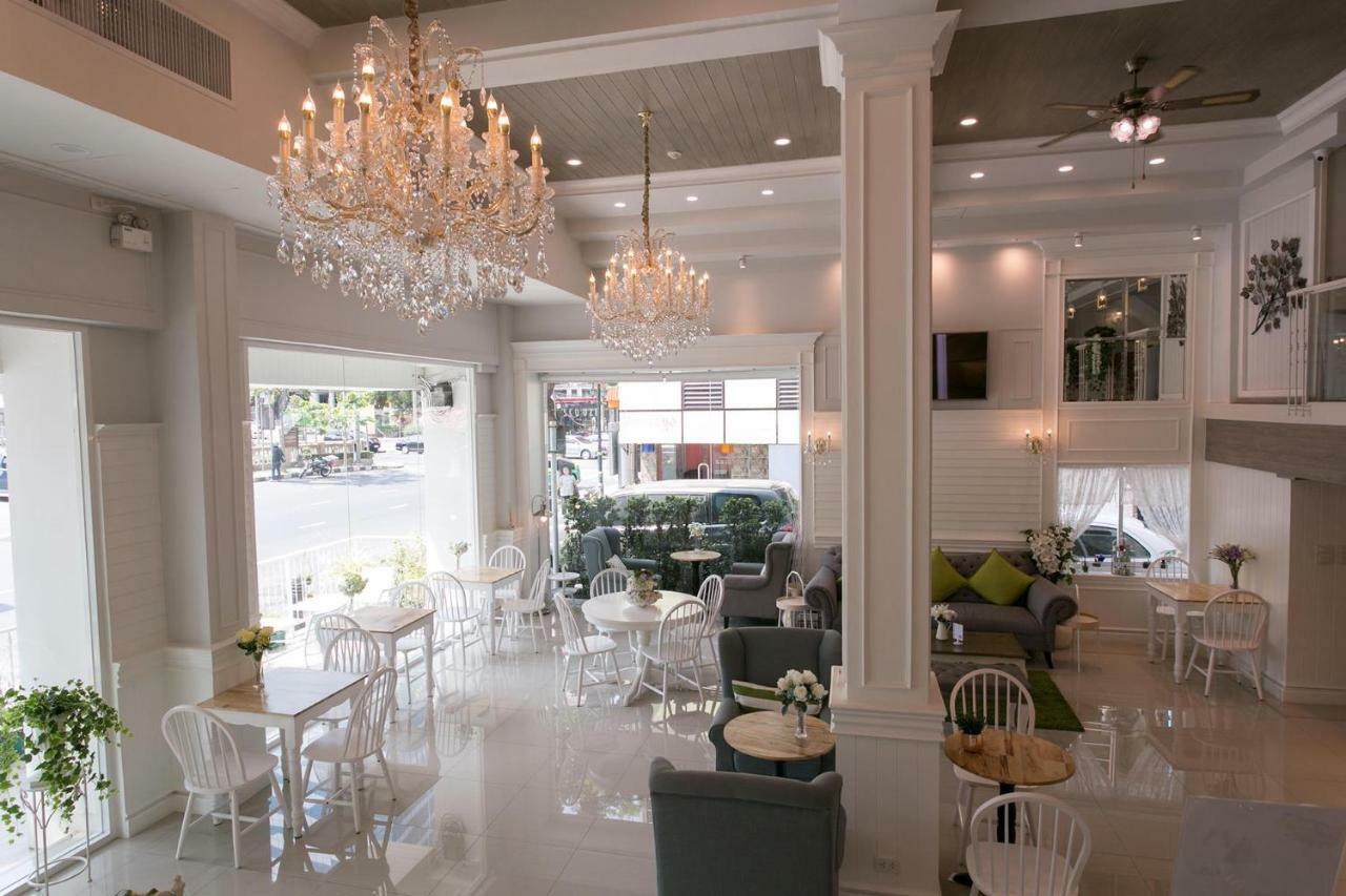 Mali @Silom Boutique Hotel Bangkok Bagian luar foto