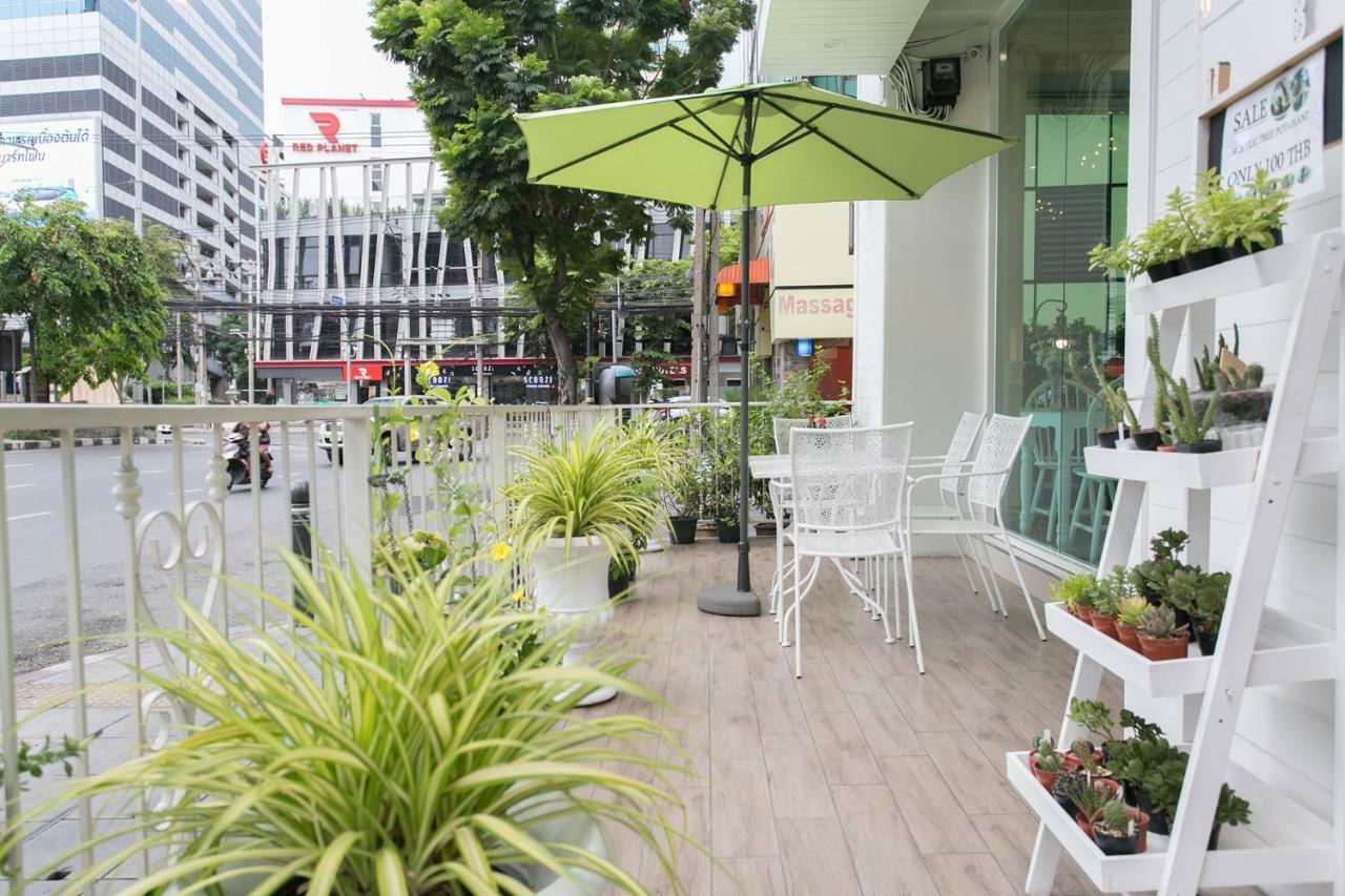 Mali @Silom Boutique Hotel Bangkok Bagian luar foto