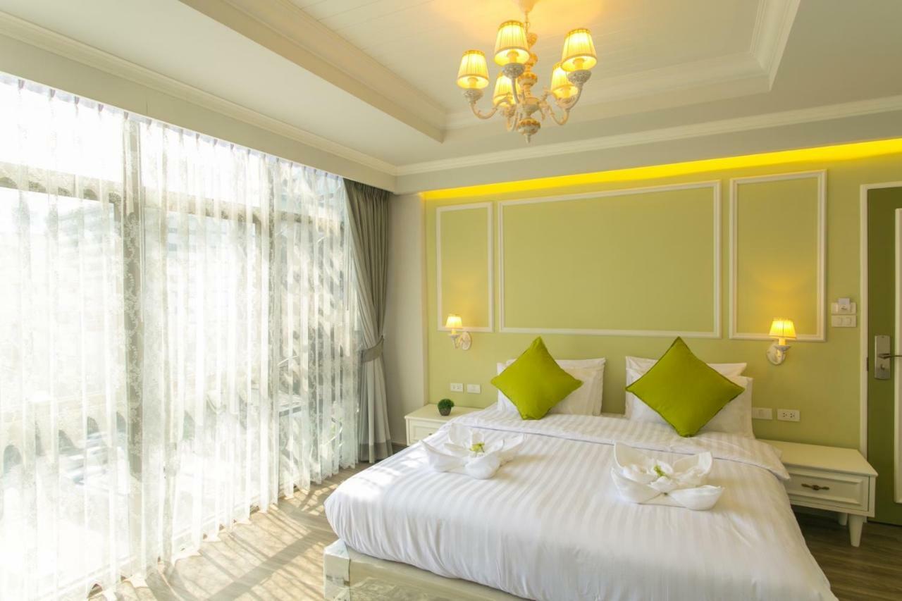 Mali @Silom Boutique Hotel Bangkok Bagian luar foto