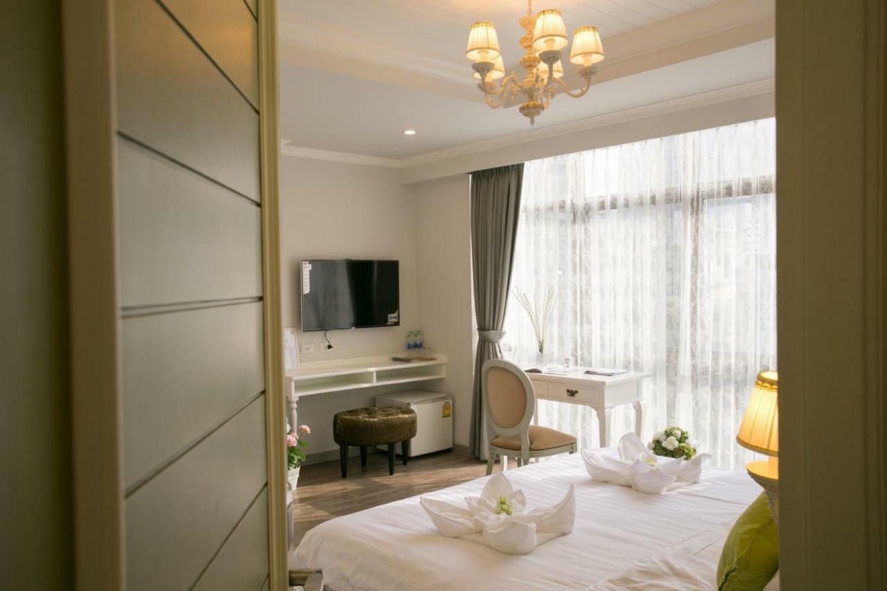 Mali @Silom Boutique Hotel Bangkok Bagian luar foto