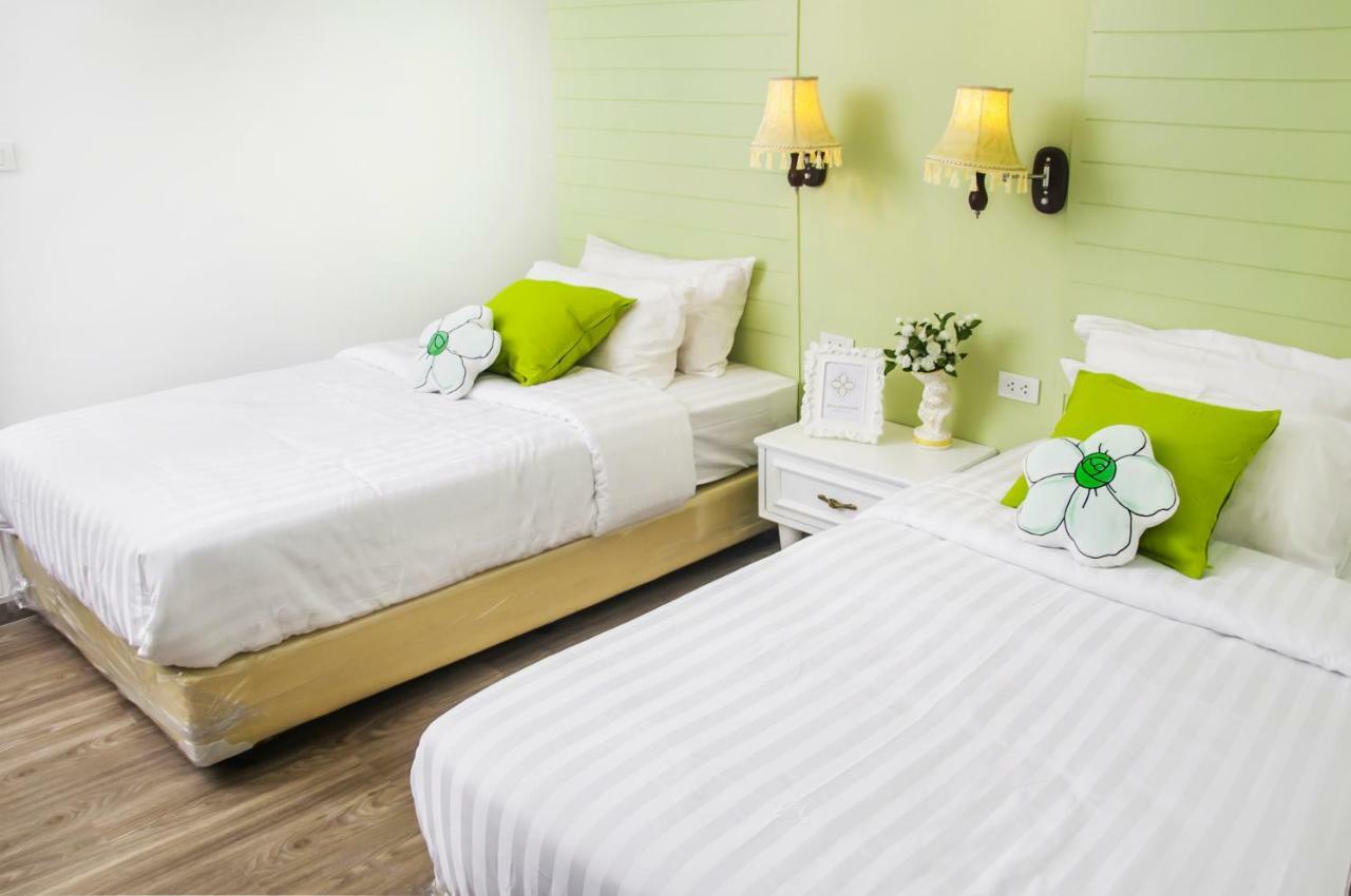 Mali @Silom Boutique Hotel Bangkok Bagian luar foto